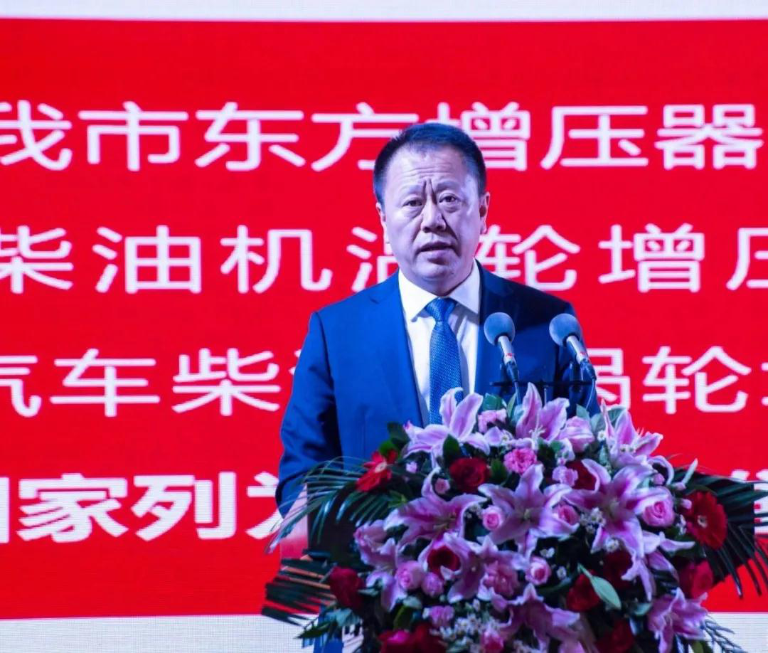 挖掘機(jī)伸縮臂 挖掘機(jī)伸縮臂