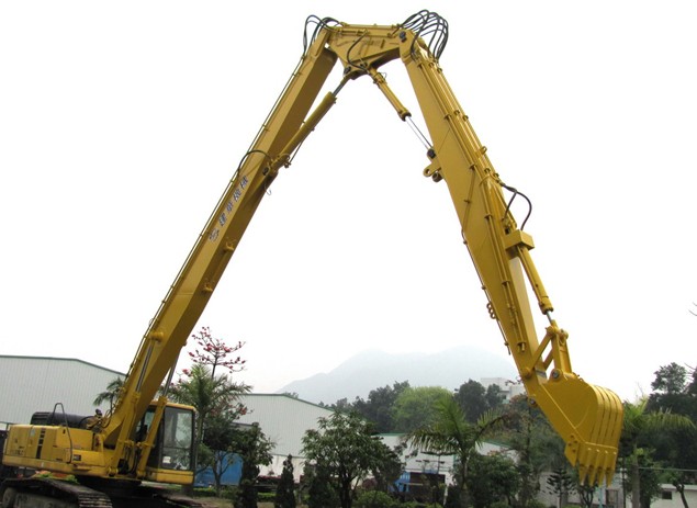 挖掘機(jī)拆樓臂 挖掘機(jī)拆樓臂